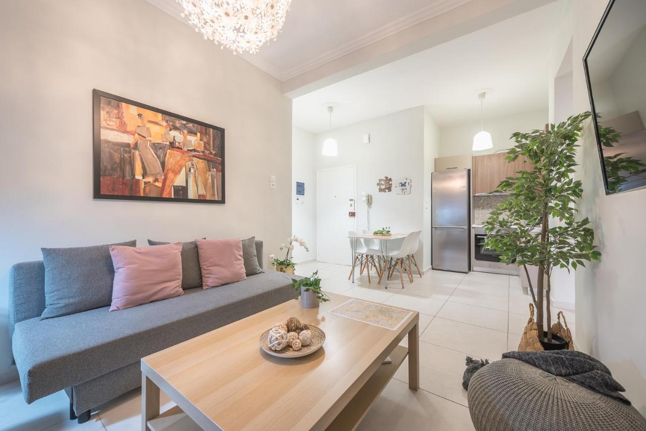 Erythros Boutique Suite By Cloudkeys Atenas Exterior foto
